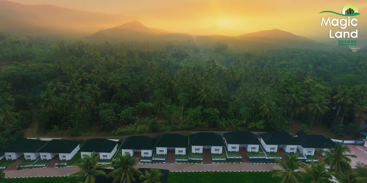 Magic Land Resorts Athirapally Irinjalakuda Zewnętrze zdjęcie